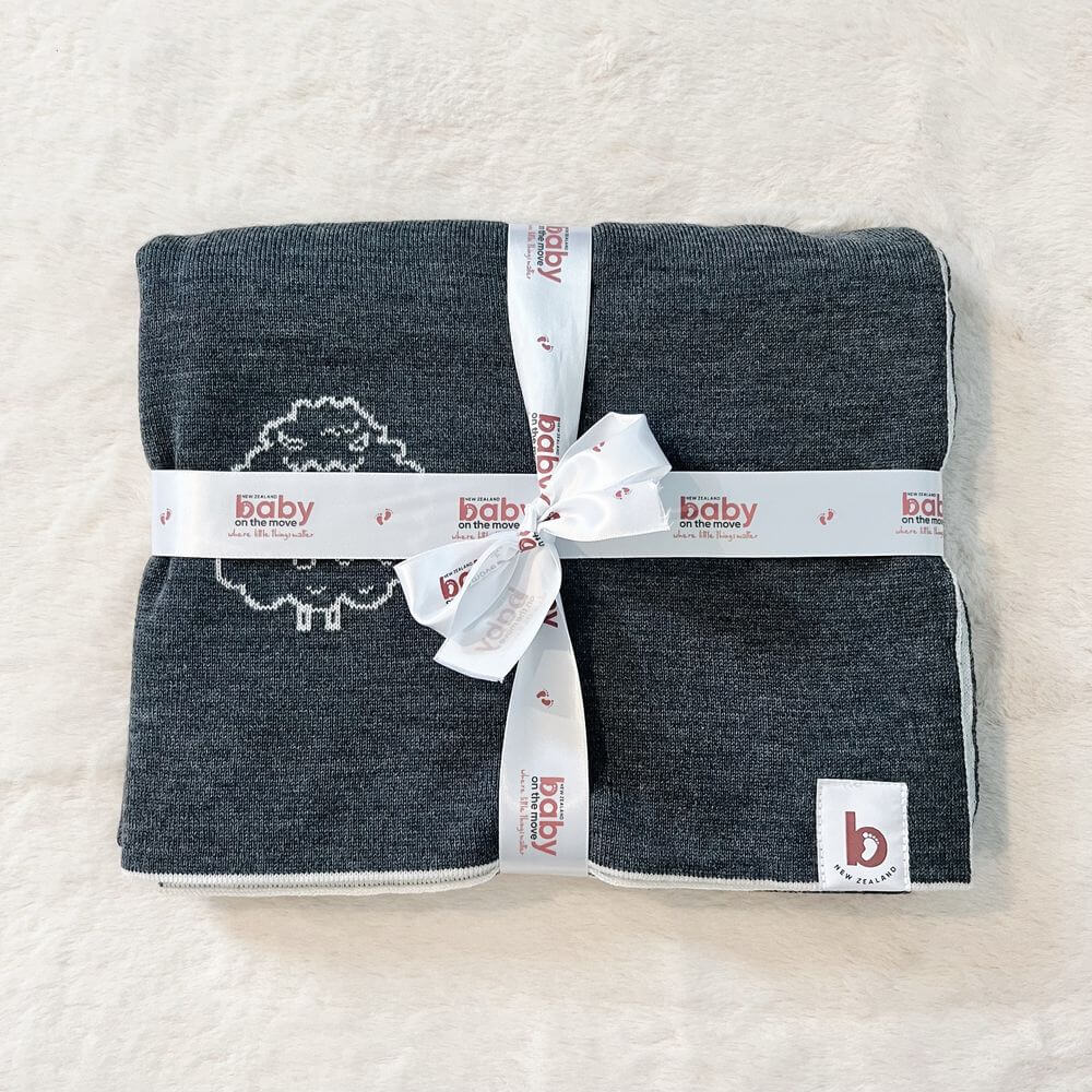 Baby On The Move Reversible Sheep Jacquard Merino Blanket 90 x 100 cm - Image 3