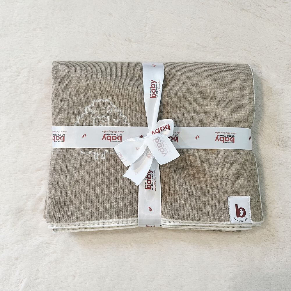 Baby On The Move Reversible Sheep Jacquard Merino Blanket 90 x 100 cm - Image 4