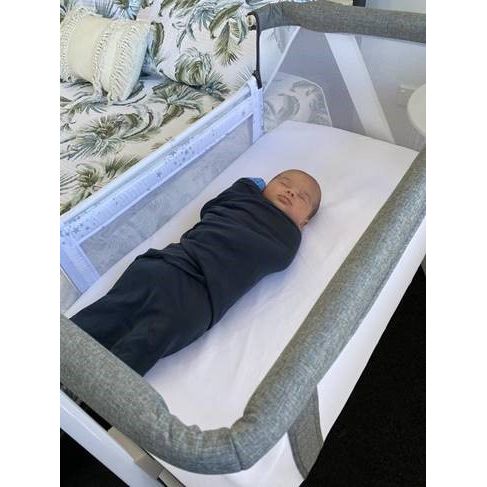 Babystudio Bedside Sleeper with Carry Bag & Mattress - Image 7