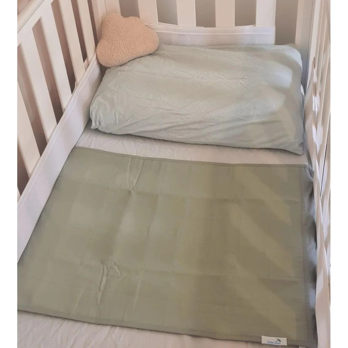 Brolly Sheets Cot Pad with Wings - Image 4
