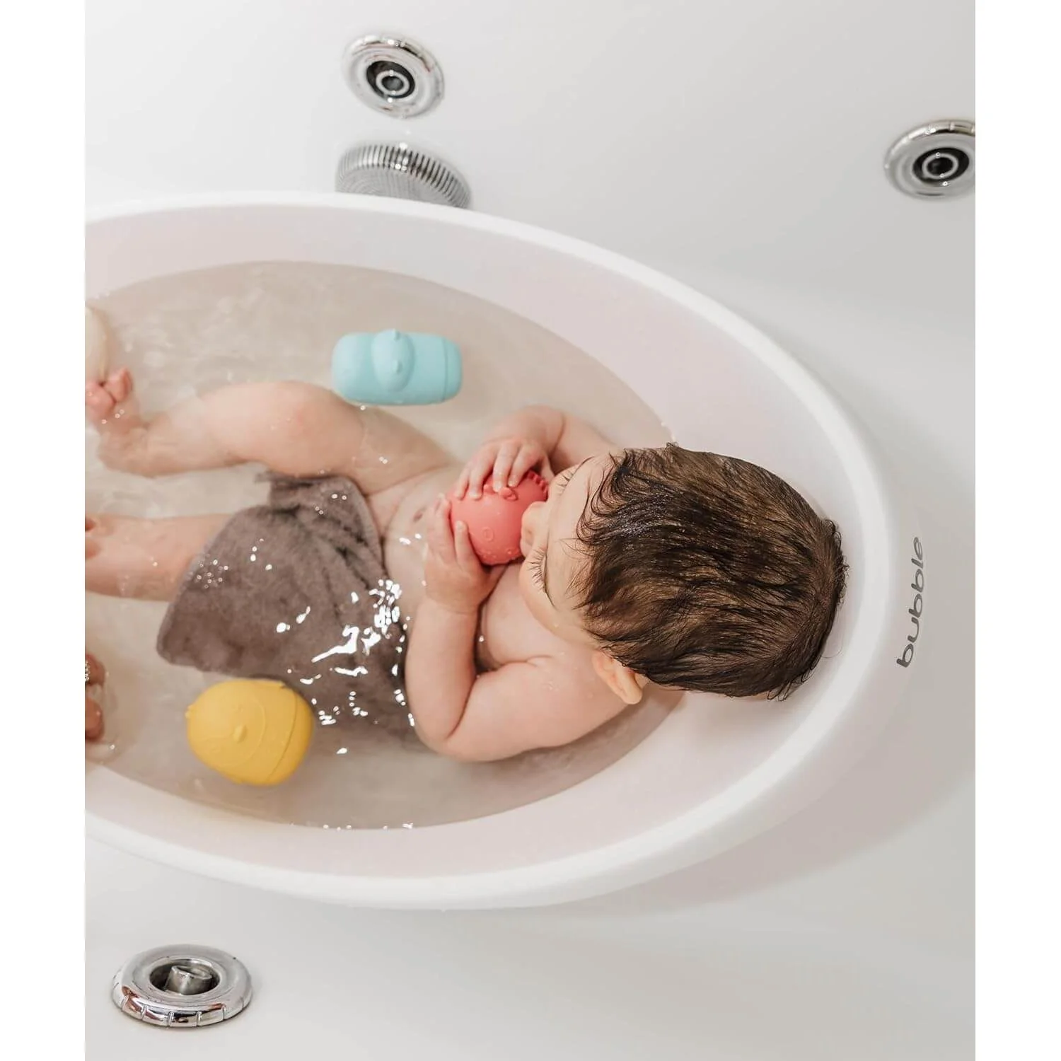 Bubble Cuddle Baby Bath with Newborn Support Insert - Image 10