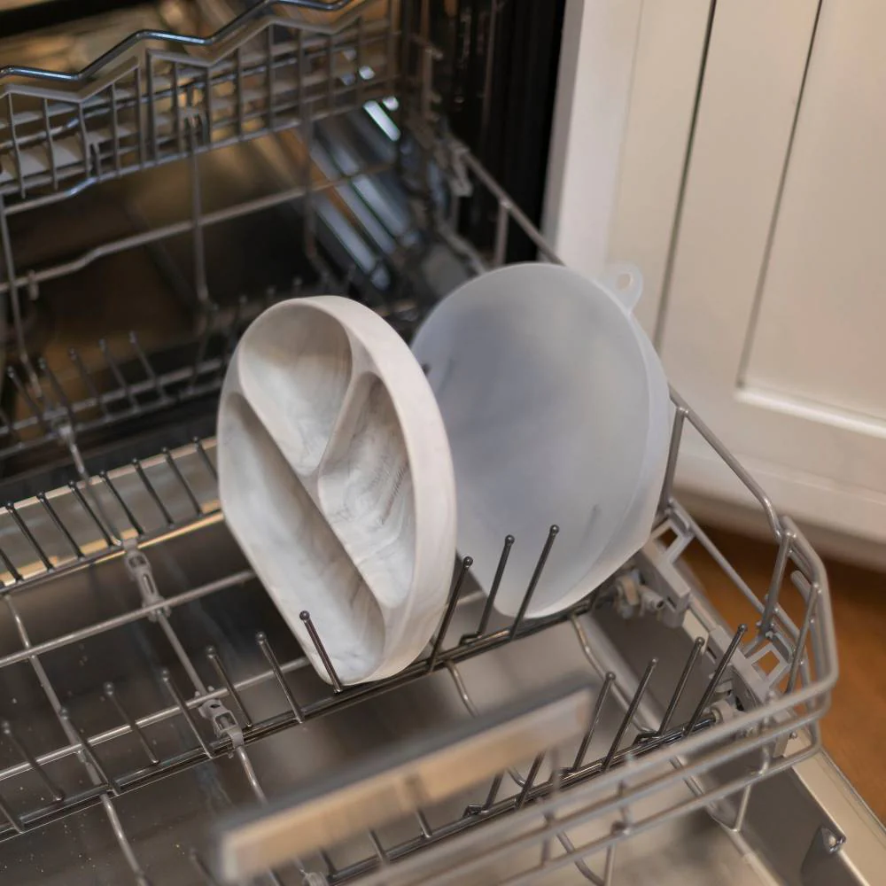 Bumkins Silicone Grip Dish + Lid - Image 6