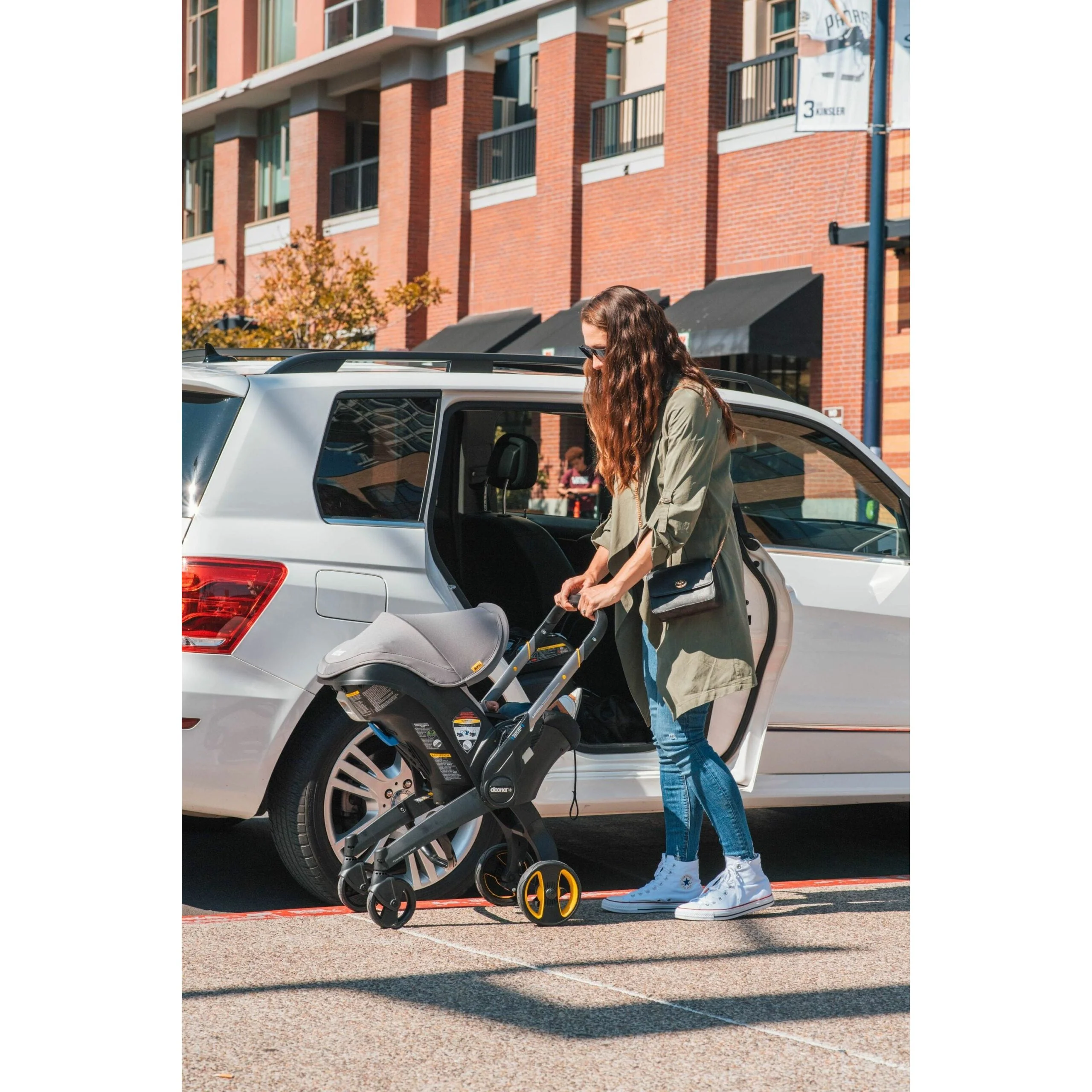 Doona Infant Car Seat and Base - Image 5