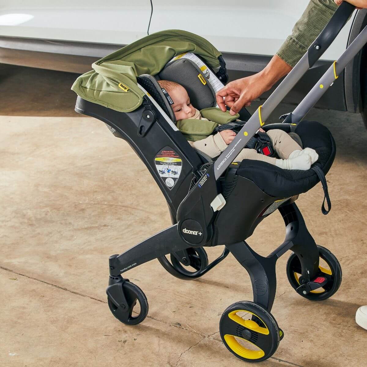 Doona Infant Car Seat and Base - Image 8