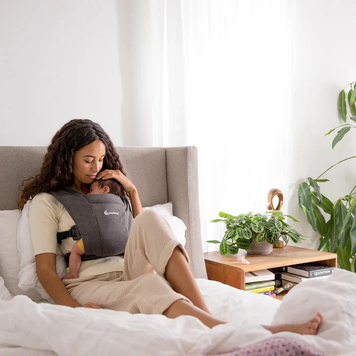 Ergobaby Embrace Newborn Carrier - Image 13