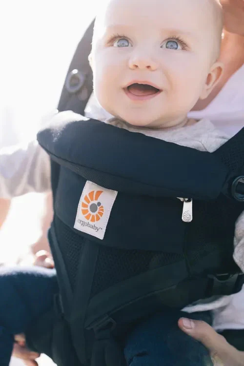 Ergobaby Omni 360 Classic Cool Air Mesh Carrier - Image 12