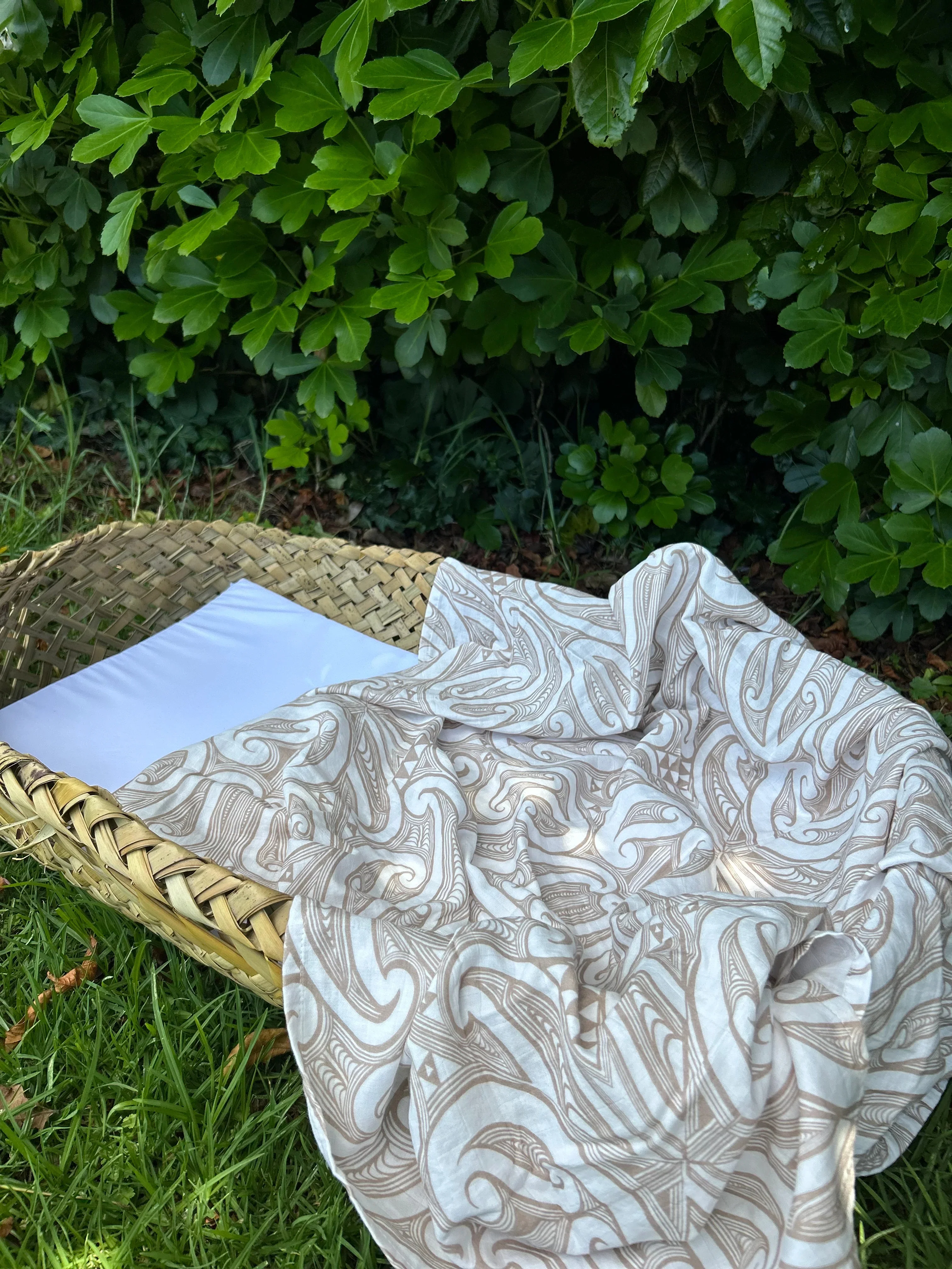 Hiwa Awa Co Āhuru Swaddle - Image 8