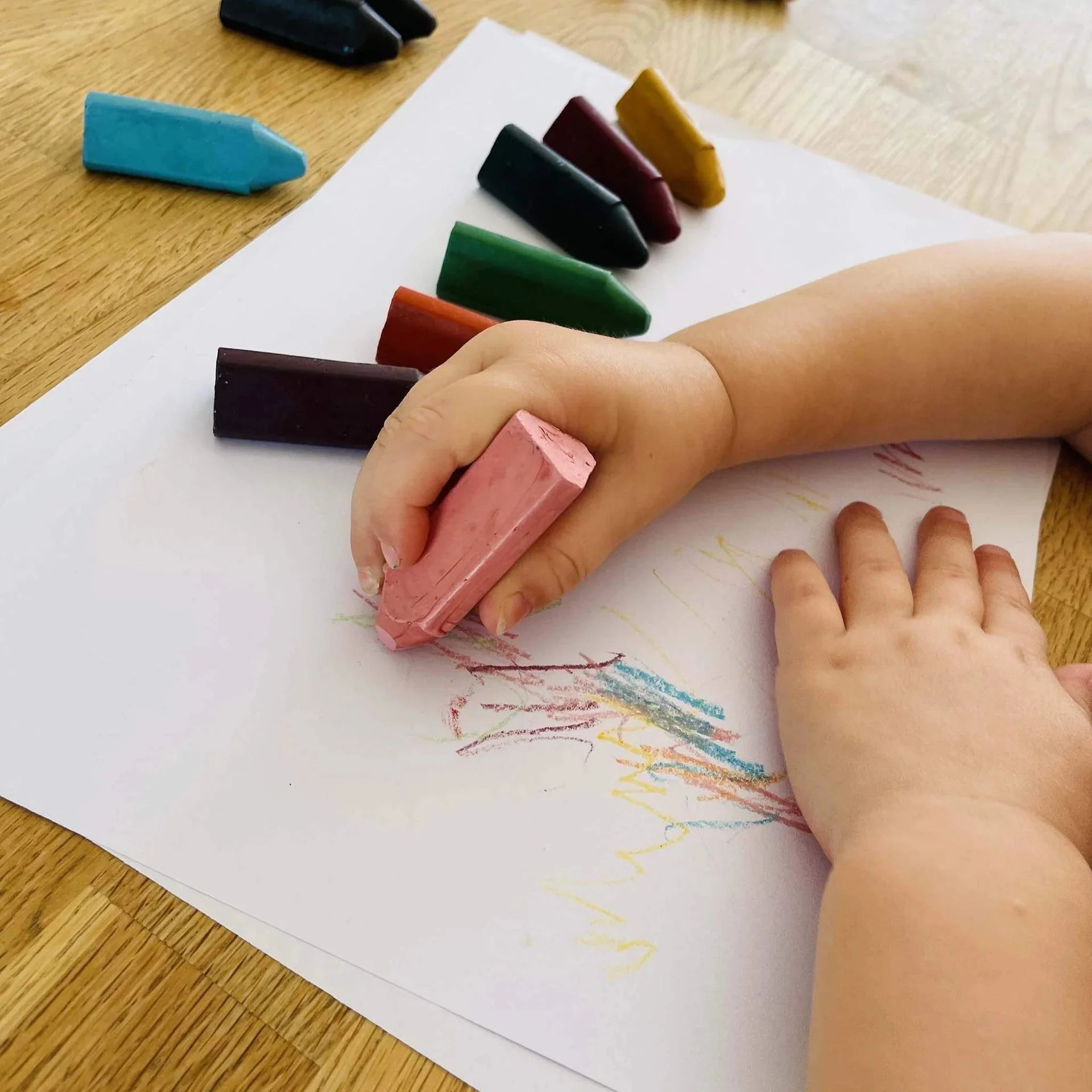 Honeysticks Beeswax Crayons Triangles 8pk - Image 4