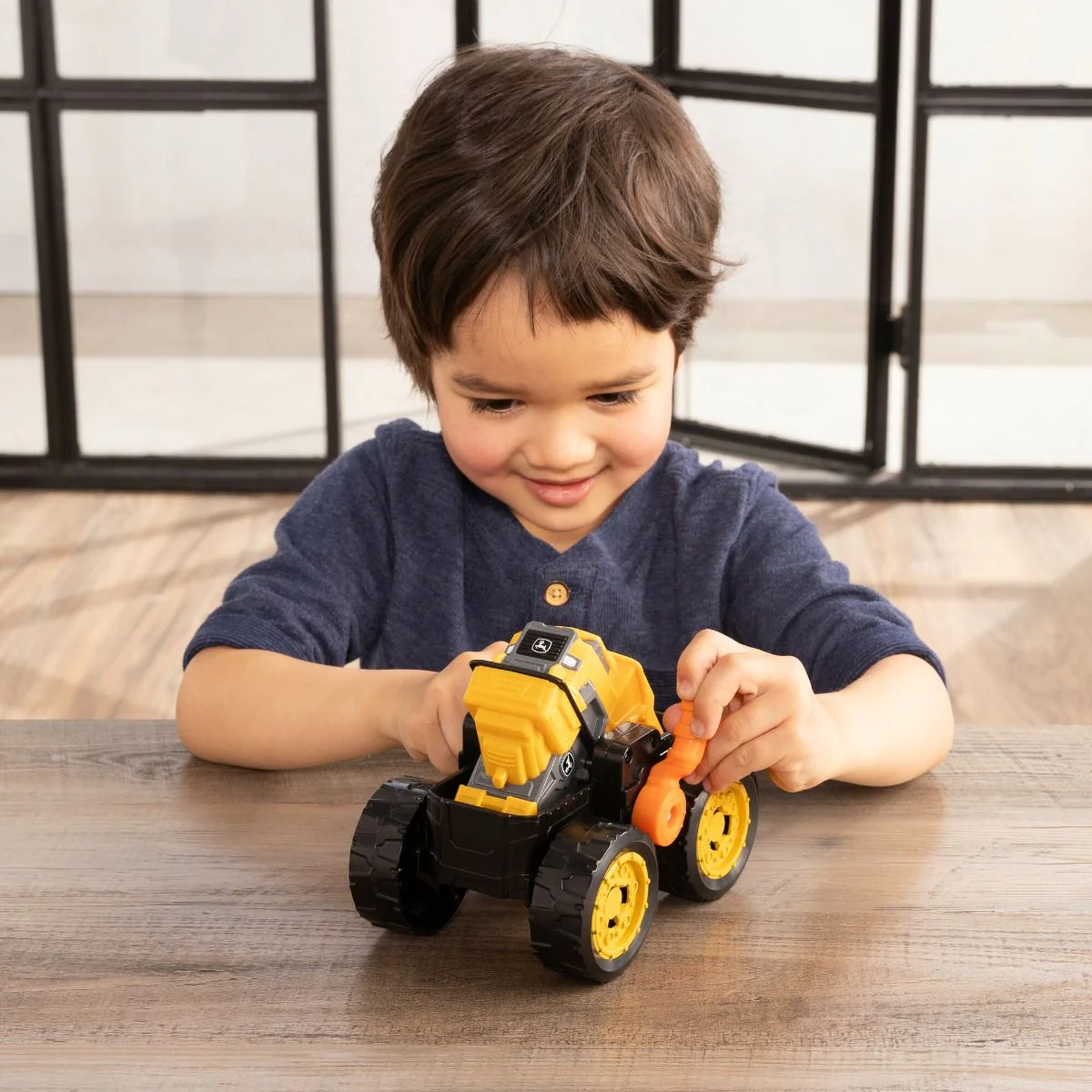John Deere Monster Treads 2 in 1 Flipping Vehicle - Image 4