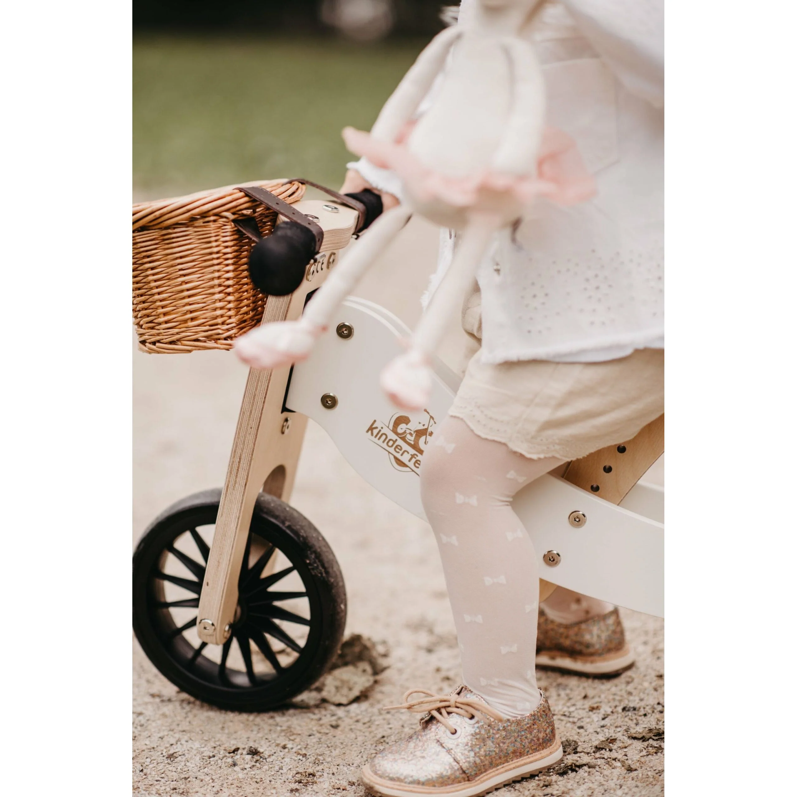 Kinderfeets Tiny Tot Plus Trike/Bike - Image 12
