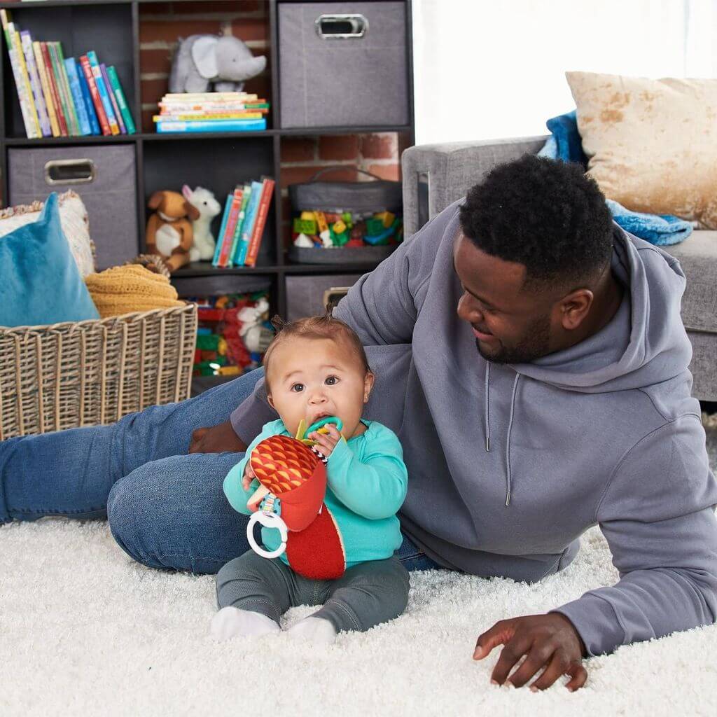 Lamaze Archer the Apple Clip & Go - Image 8
