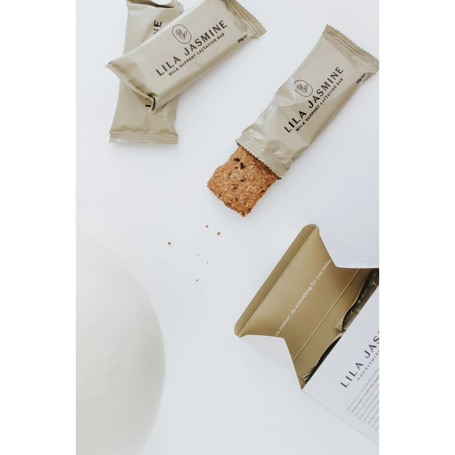 Lila Jasmine Apple Crumble Lactation Bars 6pk - Image 4