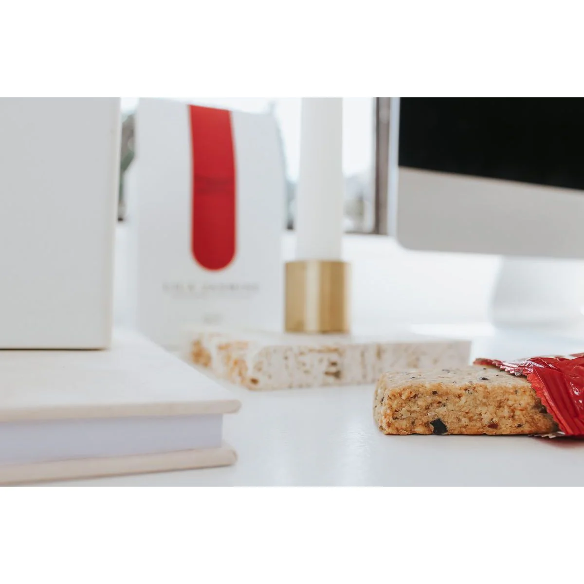 Lila Jasmine Mixed Berry & White Chocolate Lactation Bars 6pk - Image 2