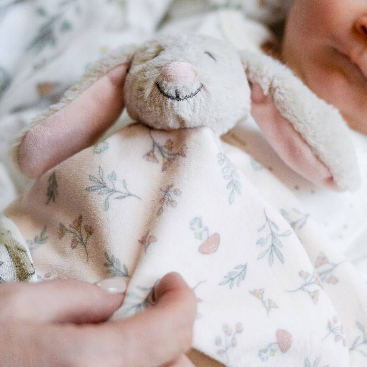 Little Linen Comforter - Image 9