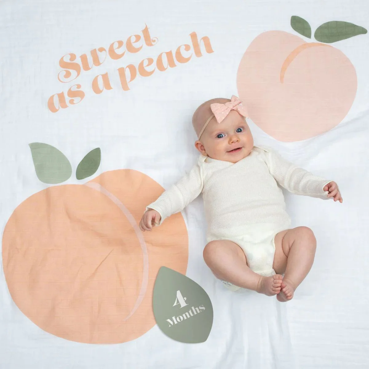 Lulujo Baby’s First Year Milestone Cards and Blanket Set - Image 9