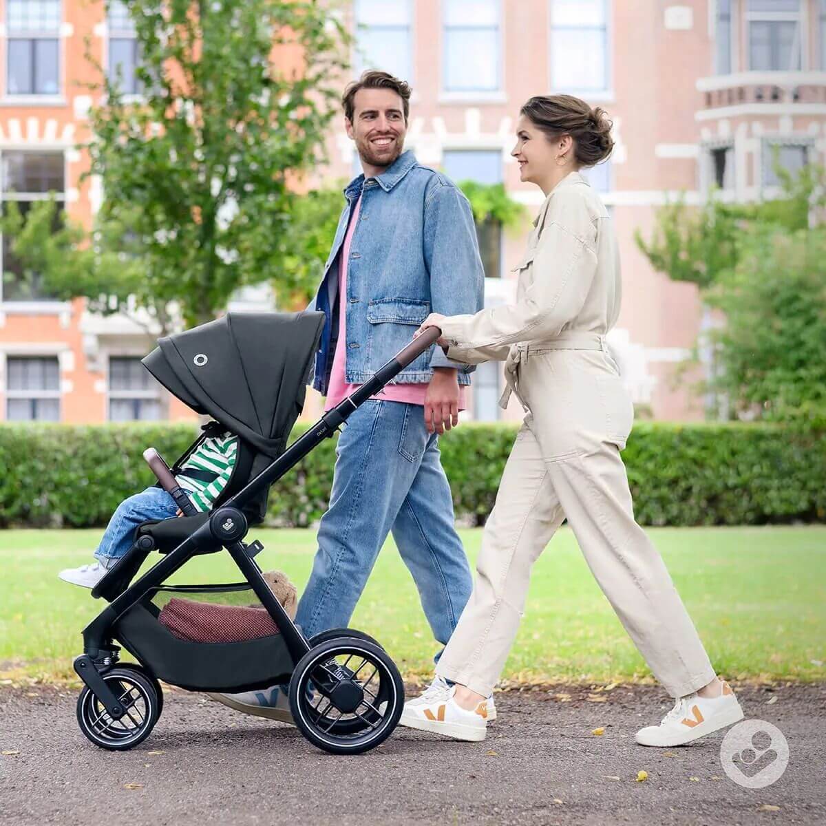 Maxi Cosi Oxford Stroller + Oria Bassinet/Carry Cot - Image 5