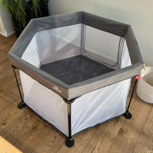 Moose Harley Travel Playpen - Image 2