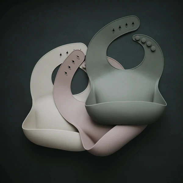 Mushie Silicone Bib - Image 15