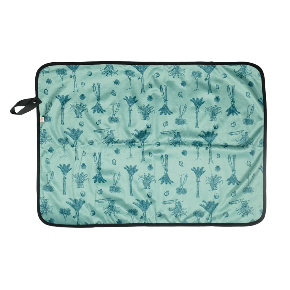 Nestling Out & About Change Mat - Image 4