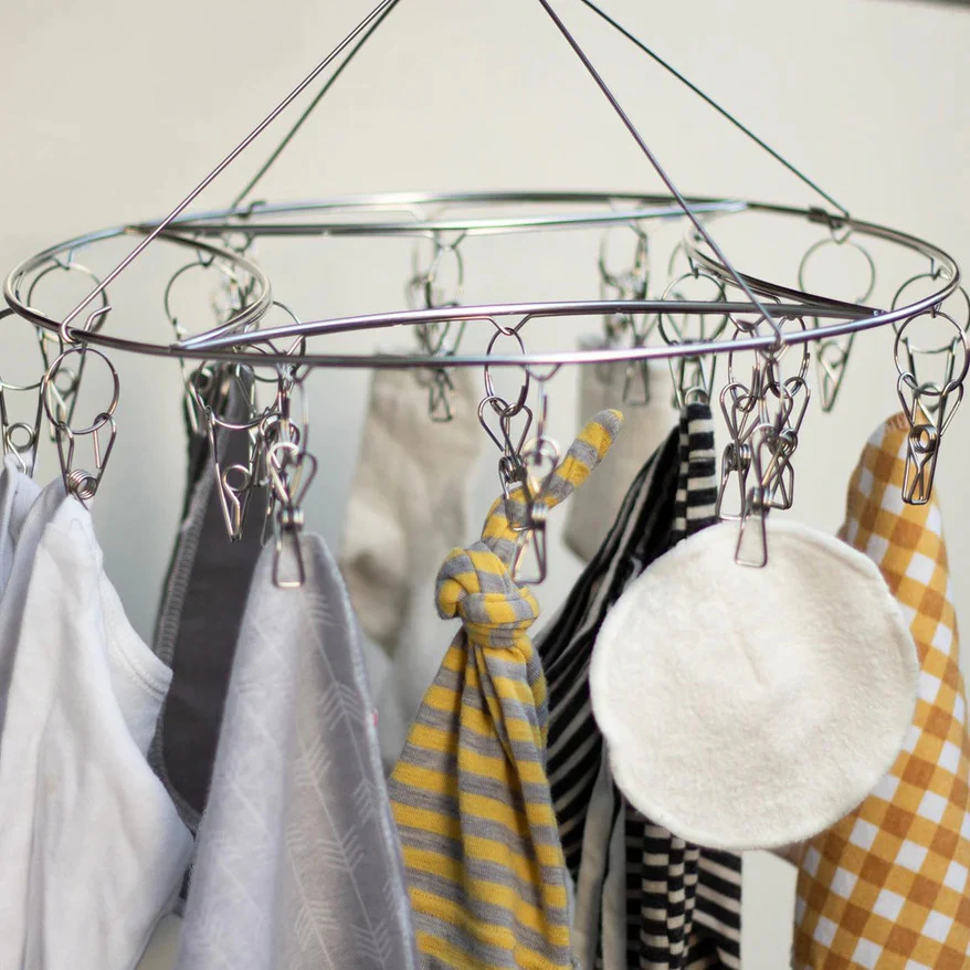 nil. Stainless Pegs Hanger - Image 2
