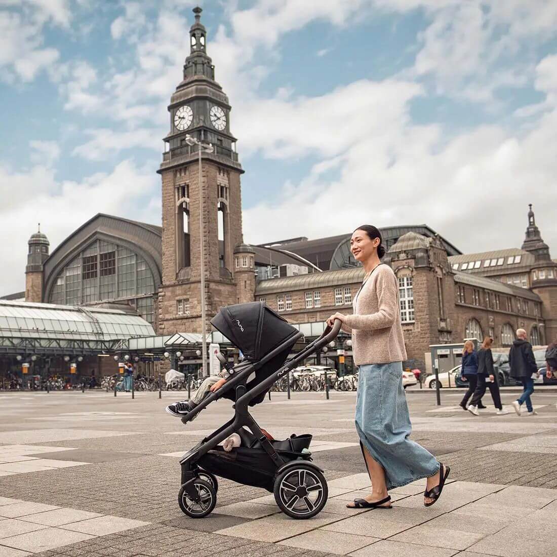 Nuna DEMI Next Premium Bundle - Image 11