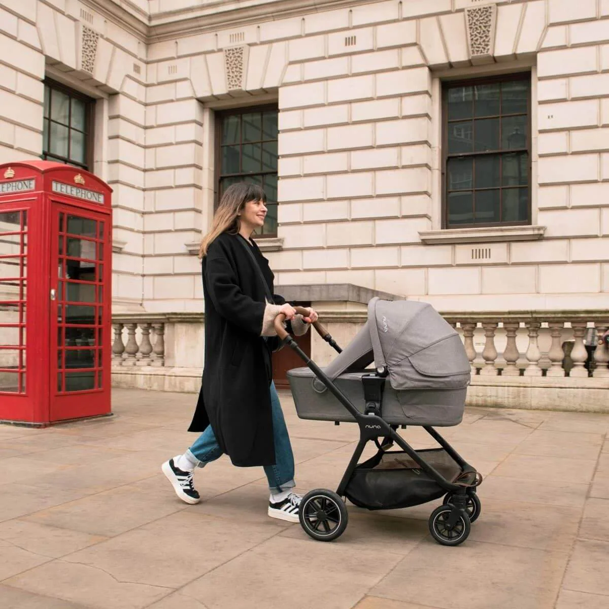 Nuna LYTL Carry Cot with Rain Cover - Image 6