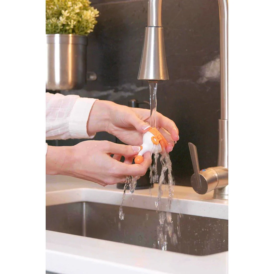 Quark Fruuti Baby Fruit Feeder - Image 3