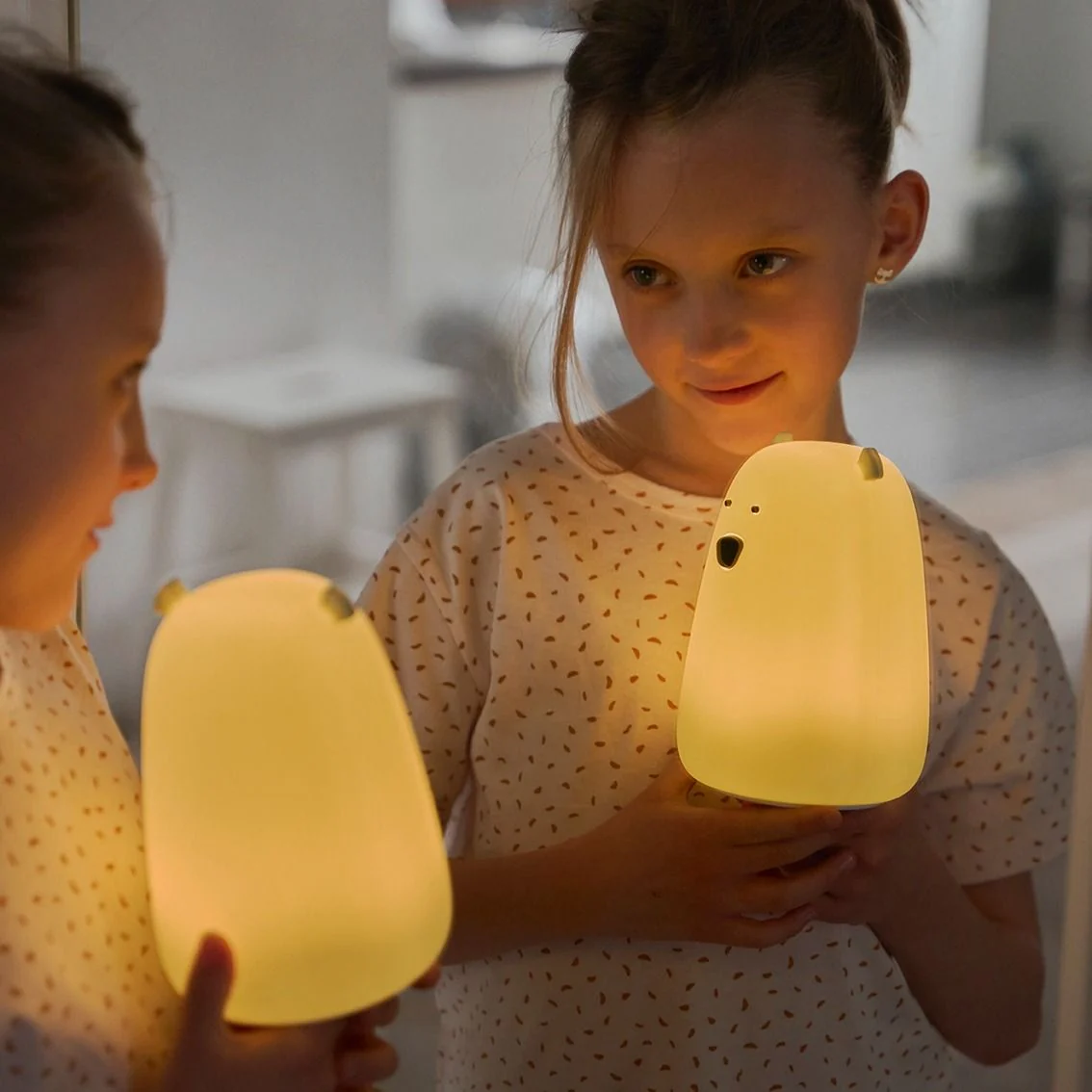 Rabbit & Friends Big Bear Silicone Night Light with Remote Control - Image 8