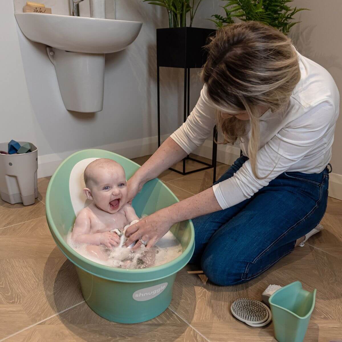 Shnuggle Baby Bath - Image 18