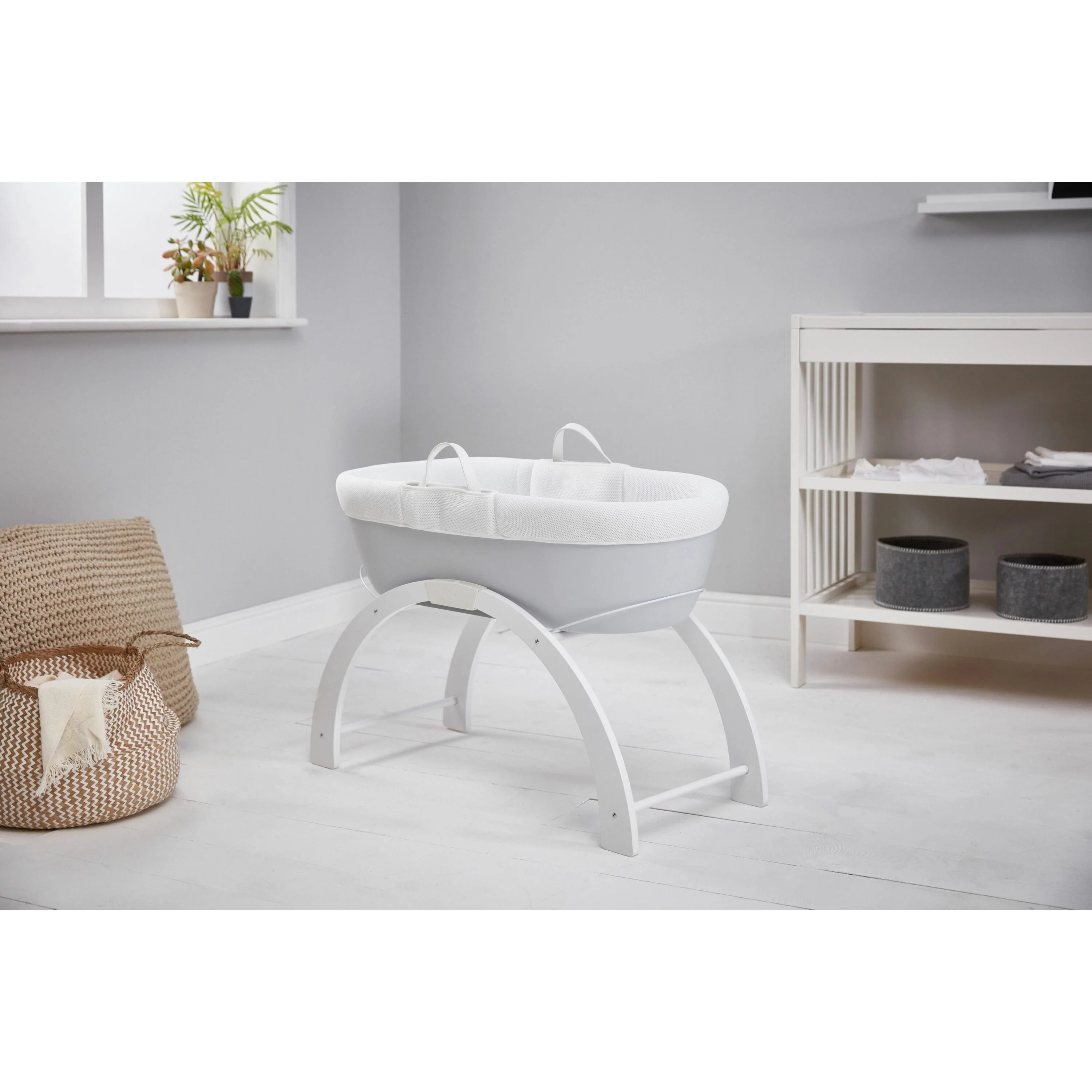 Shnuggle Dreami Moses Basket - Image 6