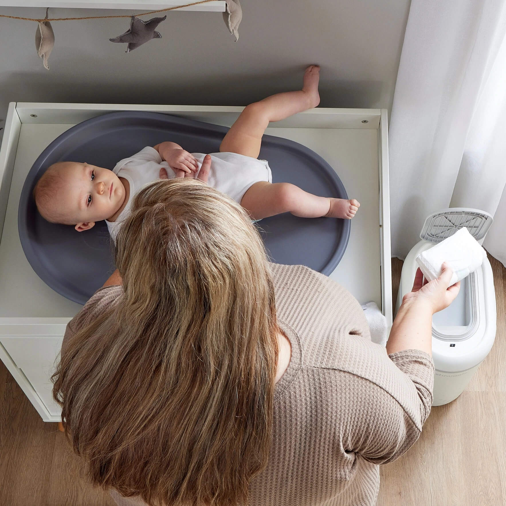 Shnuggle Eco-Touch Nappy Bin - Image 11