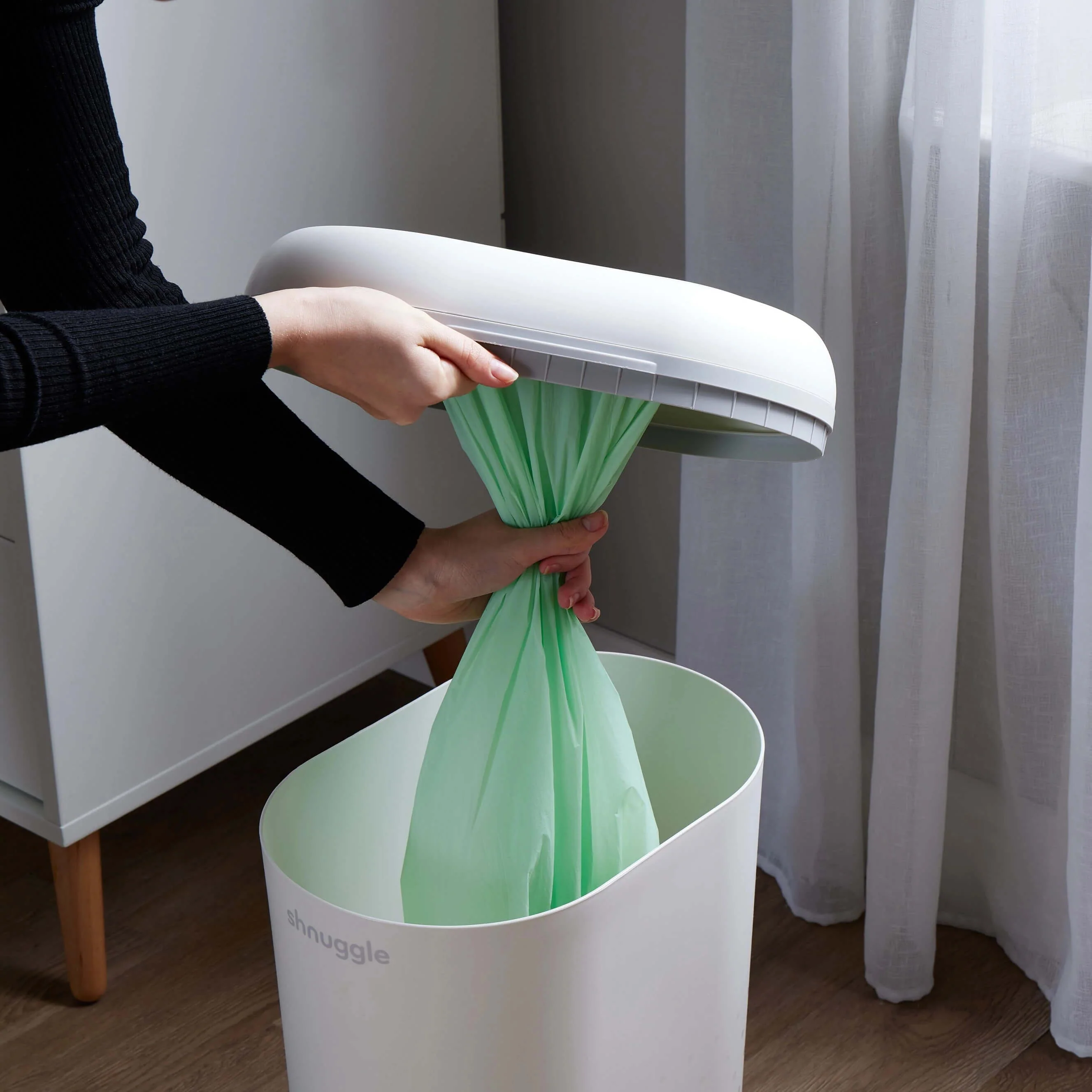 Shnuggle Eco-Touch Nappy Bin - Image 12