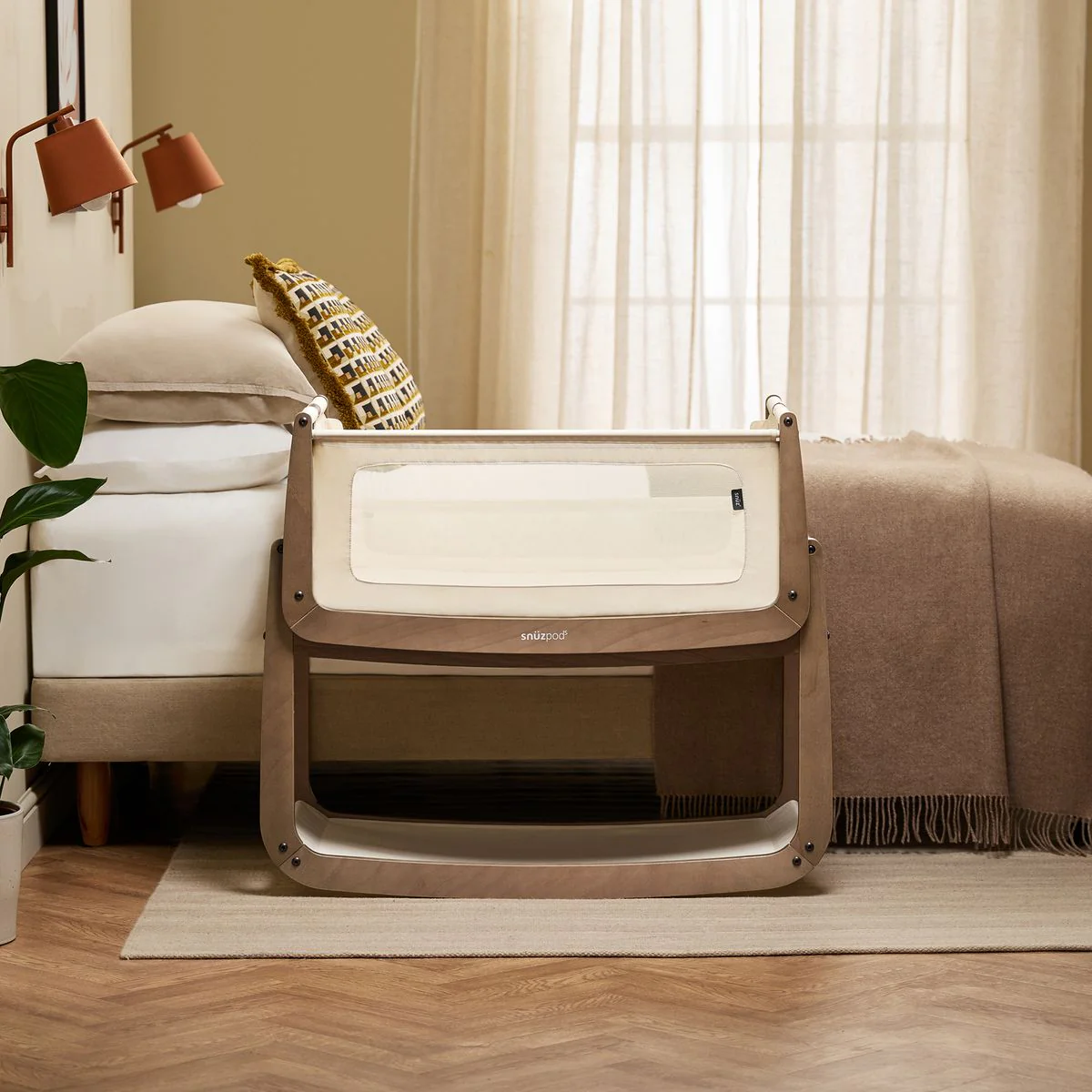 SnuzPod5 Bedside Bassinet Bundle - Image 21