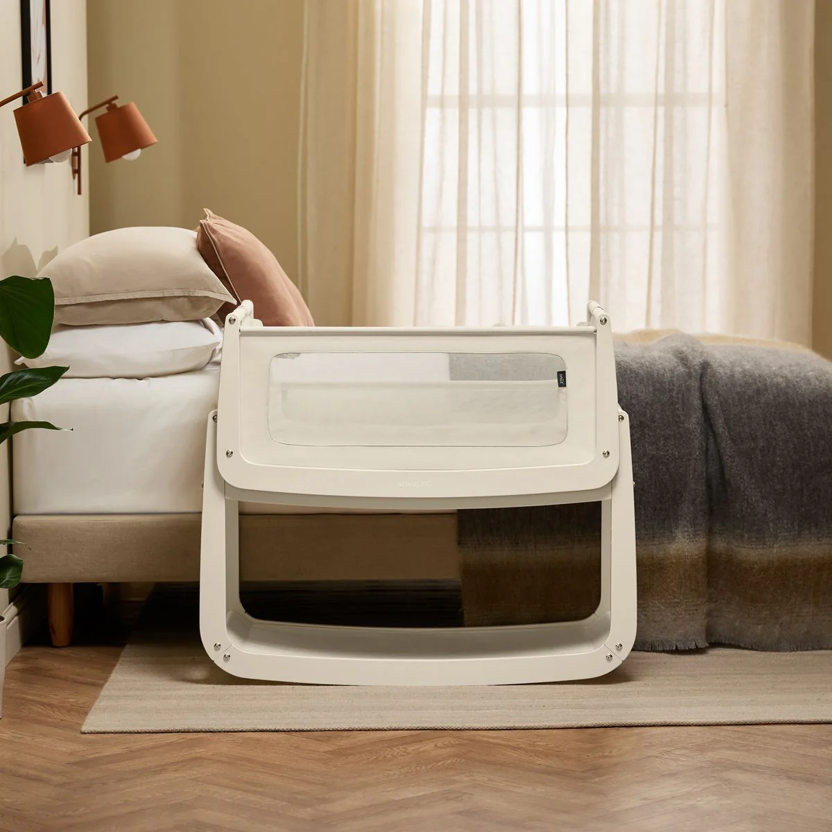 SnuzPod5 Bedside Bassinet Bundle - Image 22