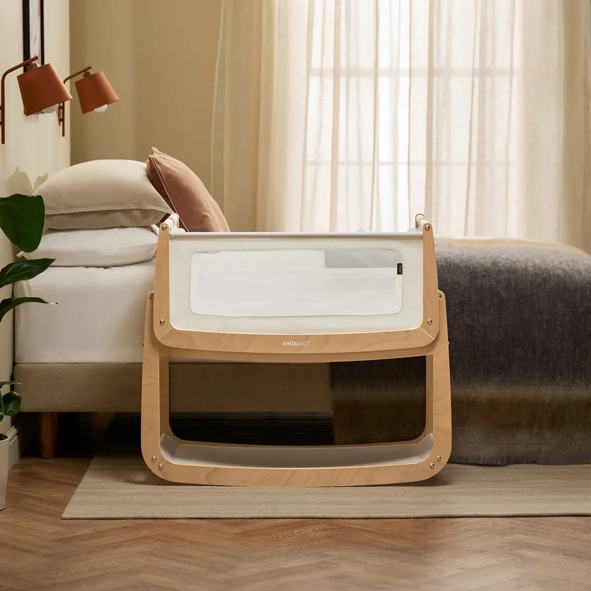 SnuzPod5 Bedside Bassinet Bundle - Image 23