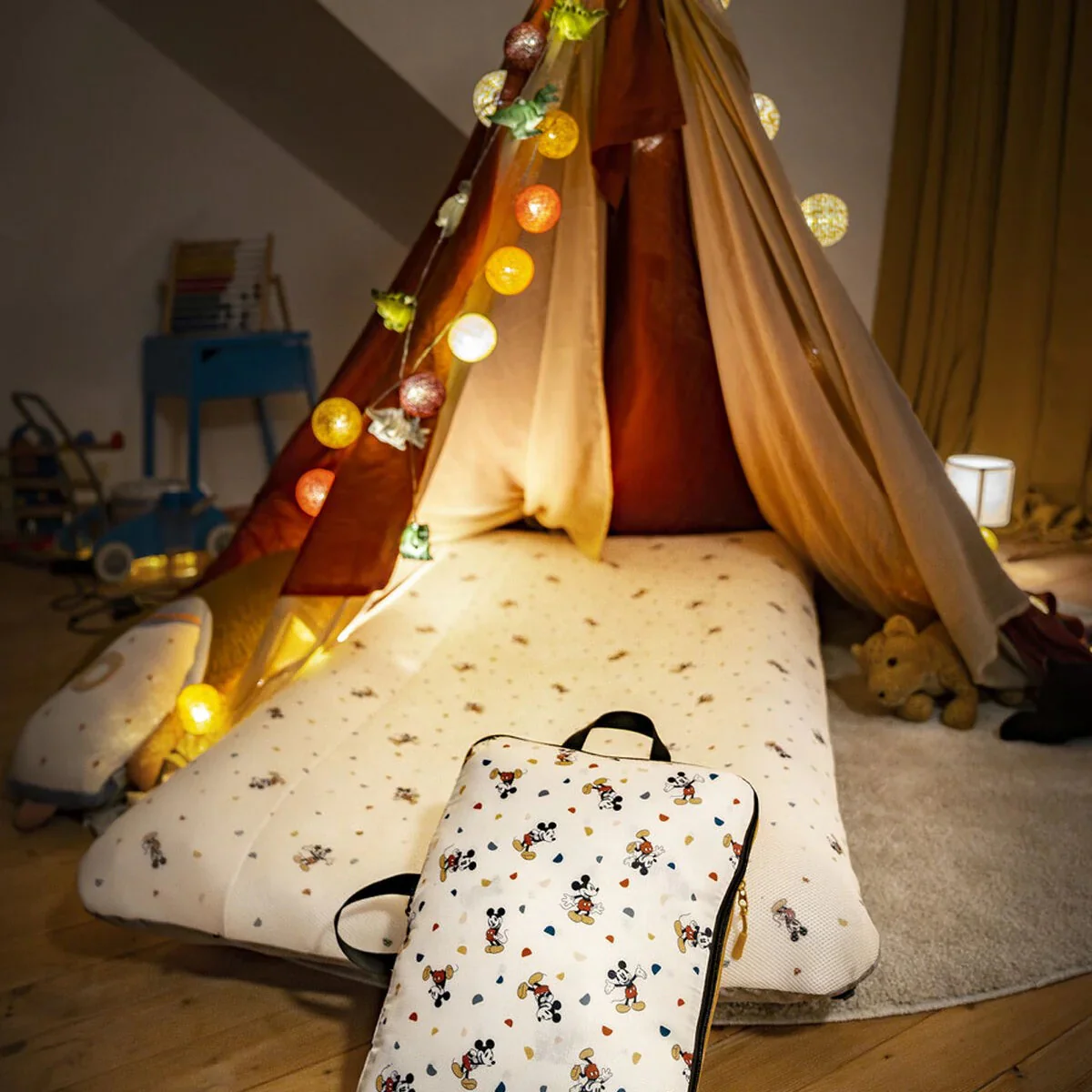 Stokke JetKids Cloud Sleeper - Image 13