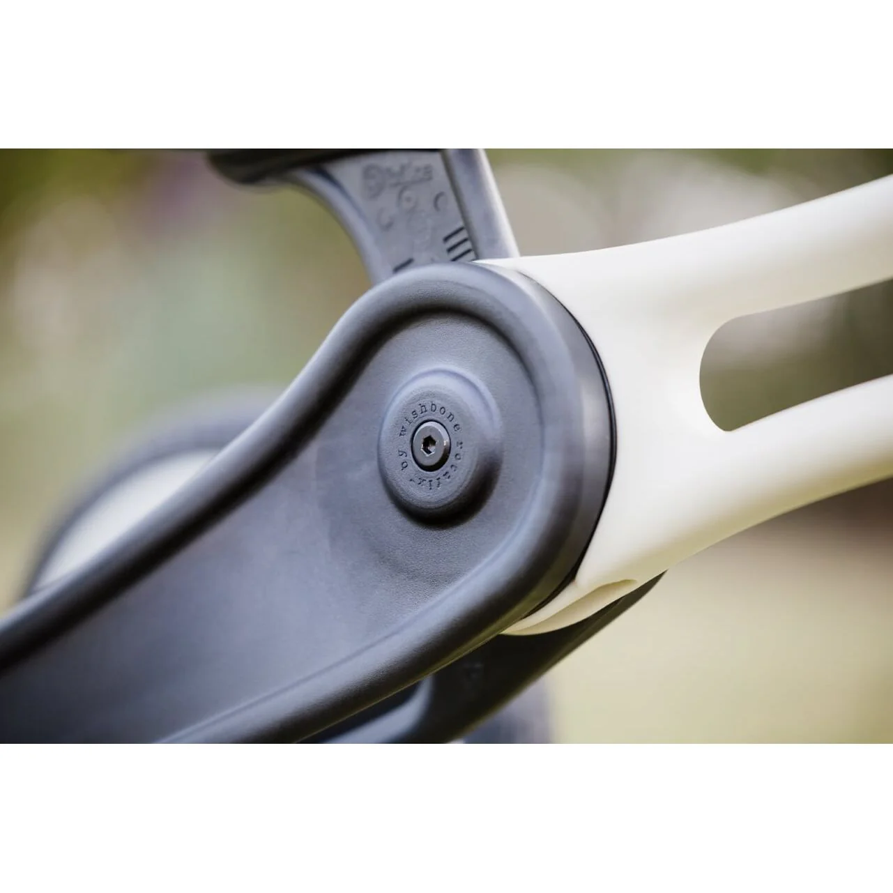 Wishbone Recycled 3-in-1 Balance Bike - Image 7